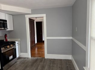 91 Providence St #2L, Chicopee, MA 01020