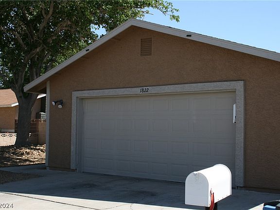 2nd image of 1822 Weatherford Way