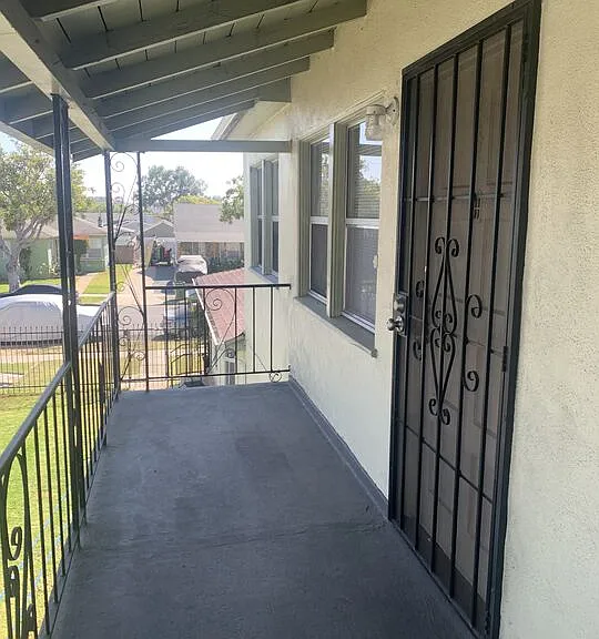 11508 Simms Ave — Photo 4
