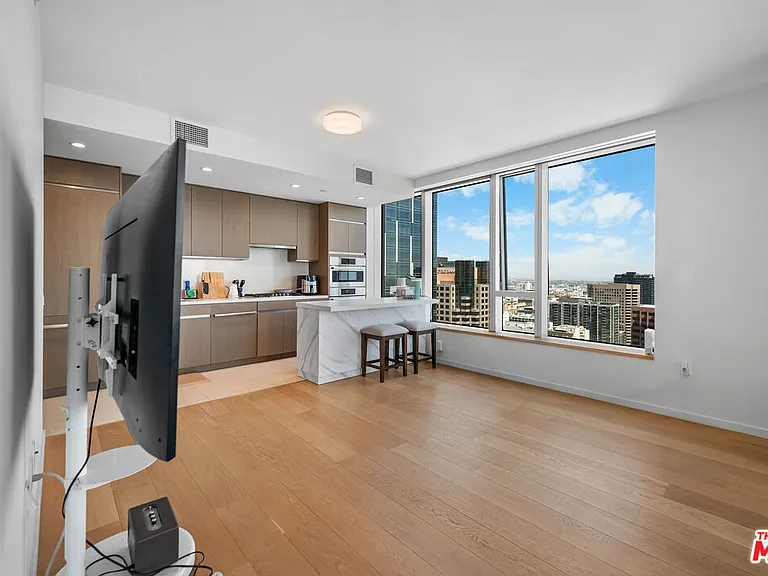 889 Francisco St #3603 — Photo 9