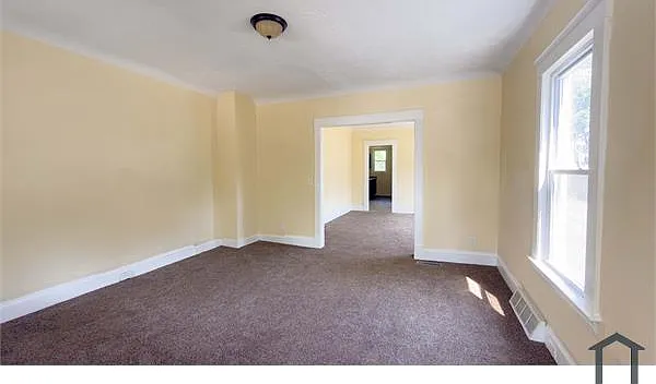 4 bed, 1654 sqft, $1,750 — Photo 2