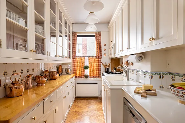 Sold by Brown Harris Stevens | media 11