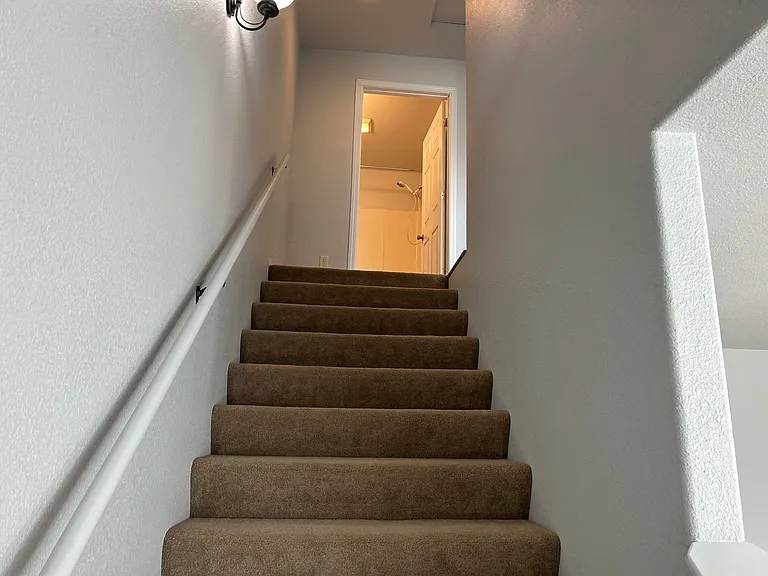 1201 Wineglass Ct #K — Photo 11