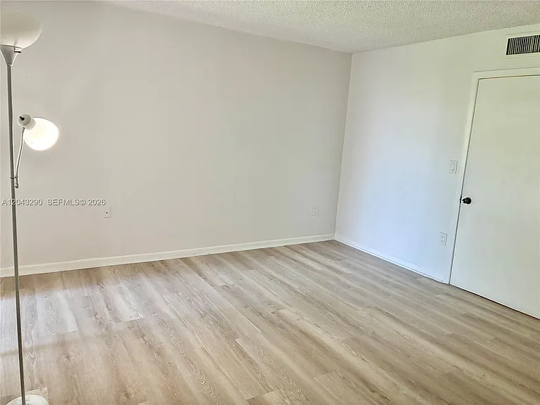 8420 SW 133rd Avenue Rd #422 — Photo 15