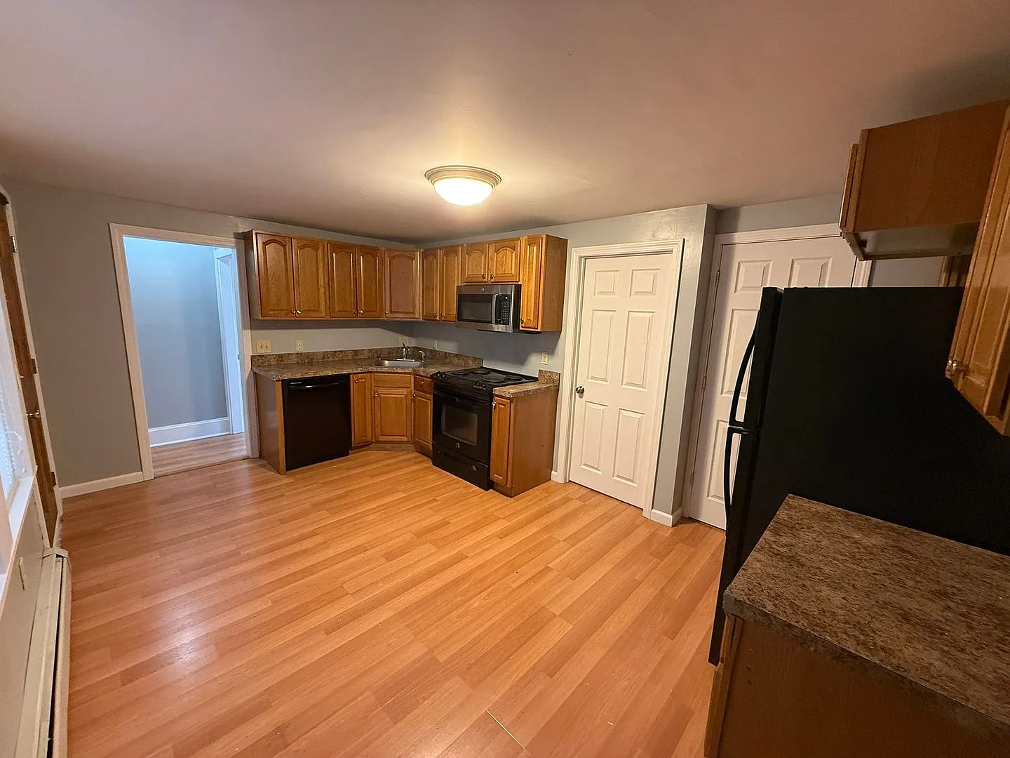 3129 High Street — Photo 2