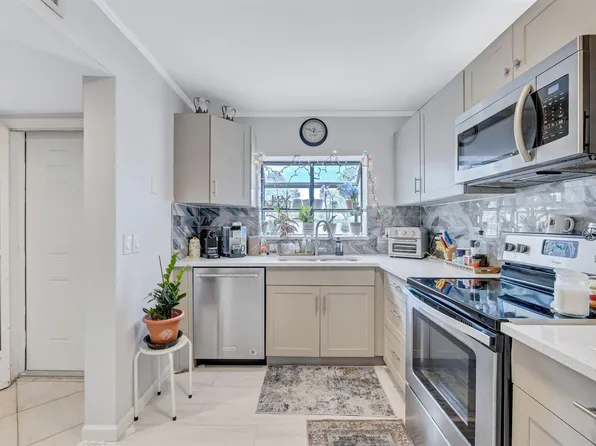 305 Congressional Way, Deerfield Beach, FL 33442