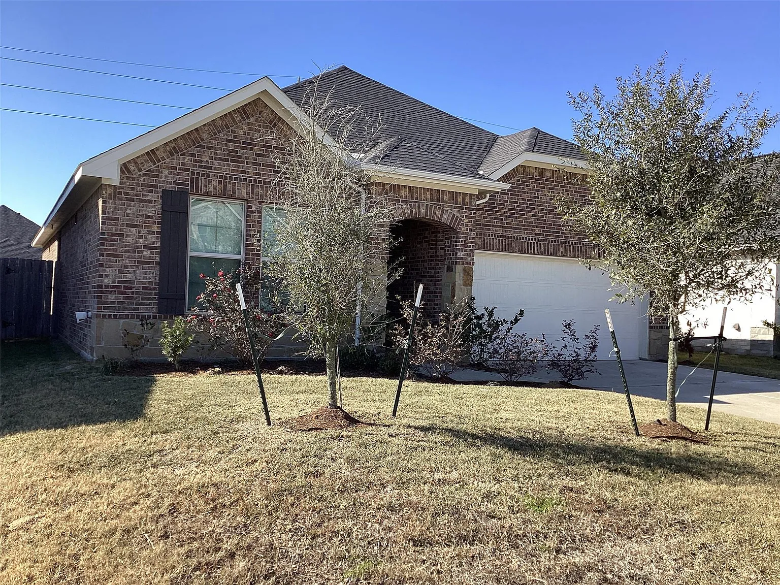 3 bed, 2.0 bath, 1653 sqft, $1,900 — Photo 4