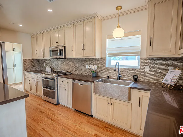 1141 N Lima St — Photo 5