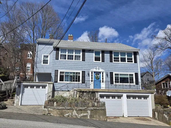 39 Prospect St APT 2, Marblehead, MA 01945