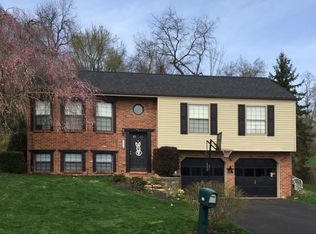 221 Frontenac Rd, New Kensington, PA 15068