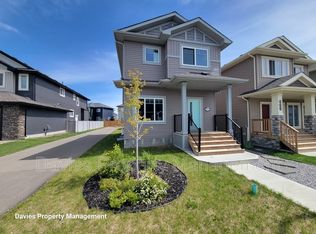 17931 60th St NW, Edmonton, AB T5Y 3W9