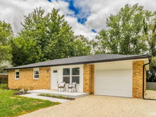 106 E Babb Rd, Eaton, IN 47338