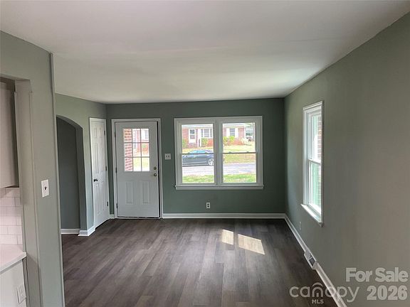 2nd image of 107 Berry St