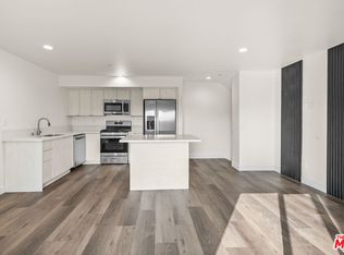 2525 Hauser Blvd #A, Los Angeles, CA 90016