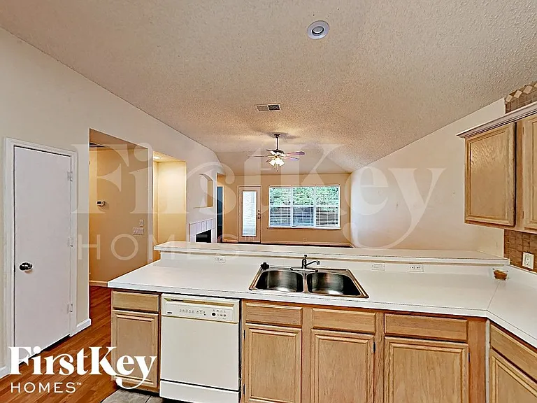 1003 Prado Real Dr — Photo 4