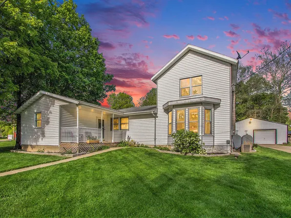 61571 Maple St, Jones, MI 49061