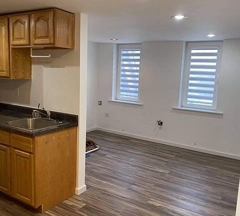 4th image of 7161 70th St