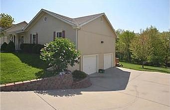 3rd image of 1725 Collins Dr