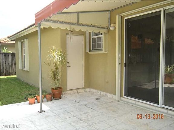 A10142626_M01_22