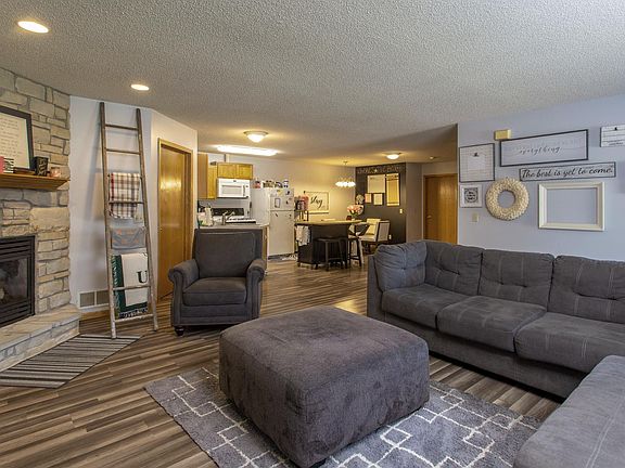 5th image of 6813 York Pl N