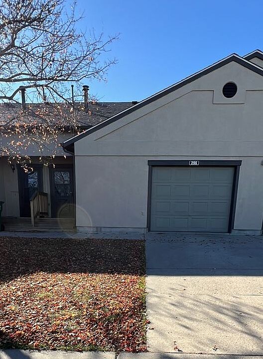 1st image of 296 Wilder Ct