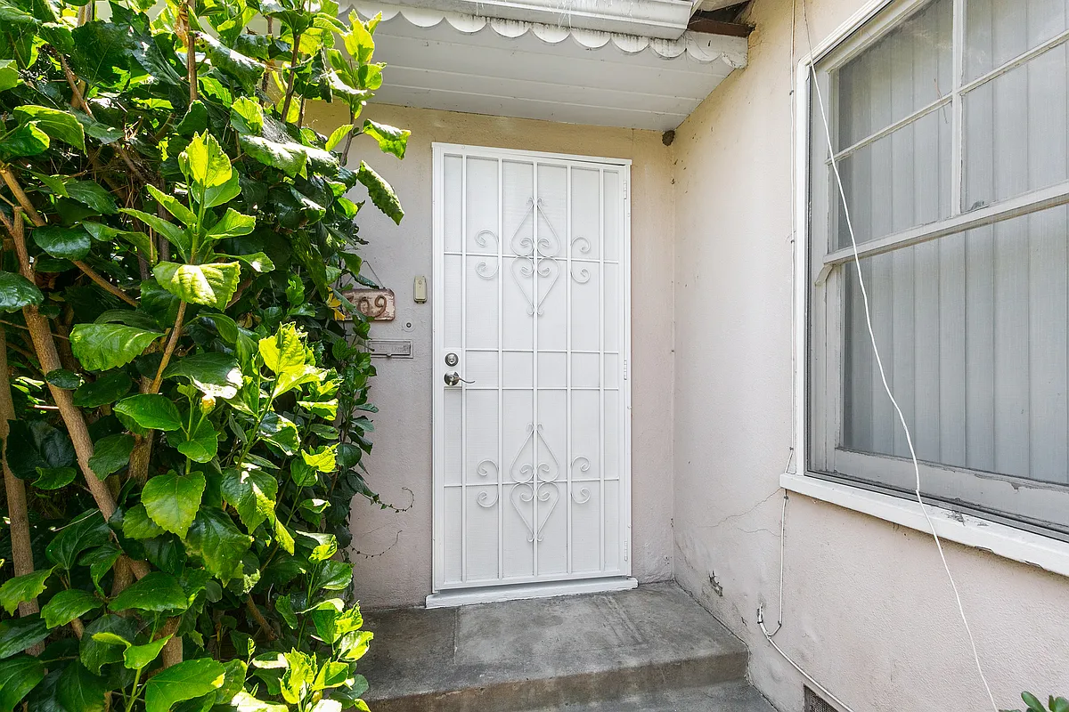 2 bed, 1000 sqft, $2,995 — Photo 1
