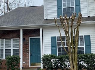 24 Tannenbaum Cir, Greensboro, NC 27410