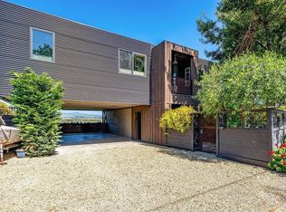 1364 Milton Rd, Napa, CA 94559