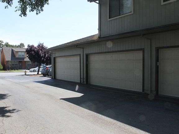 5th image of 233 Del Monte Ln