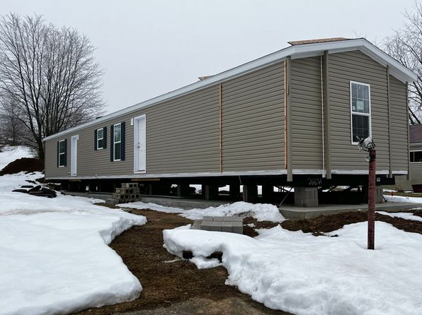 New Holstein Manufactured Housing Community | W1373 County Road Hh, New Holstein, WI