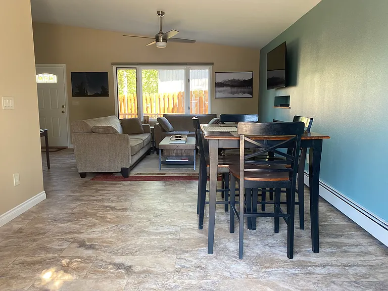 8621 Augusta Cir — Photo 5