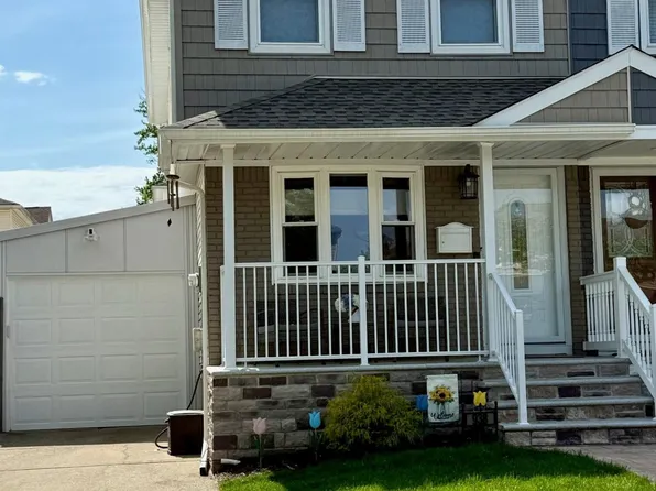 938 Armstrong Ave, Staten Island, NY 10308