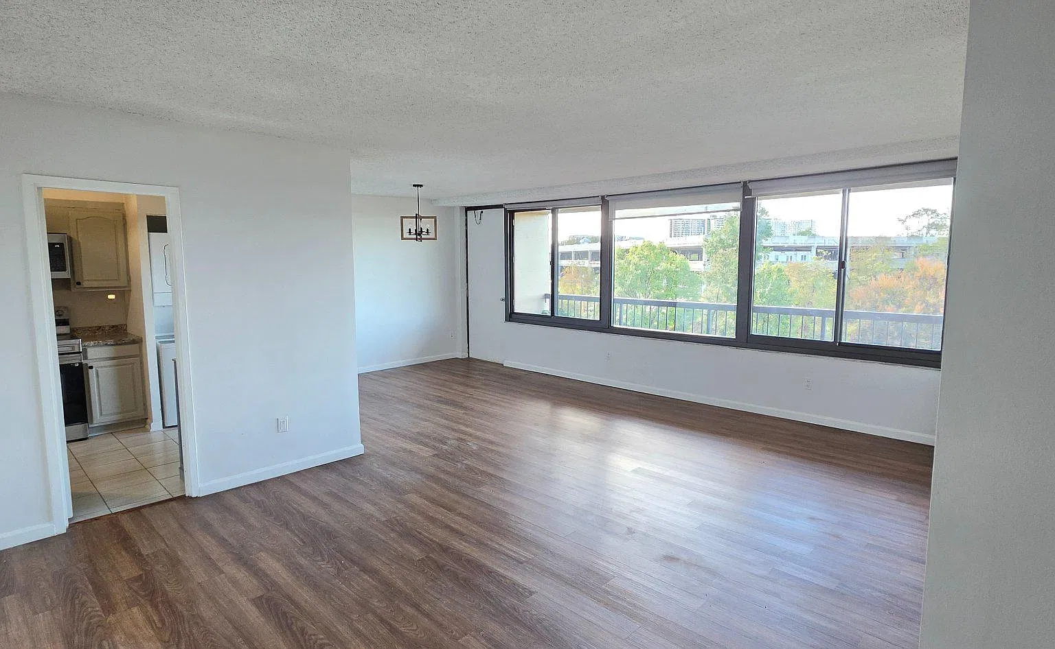 5500 Holmes Run Pkwy — Photo 4
