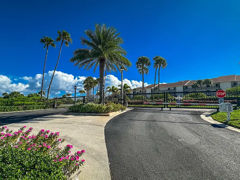 601 S Seas Dr #303 — Photo 33