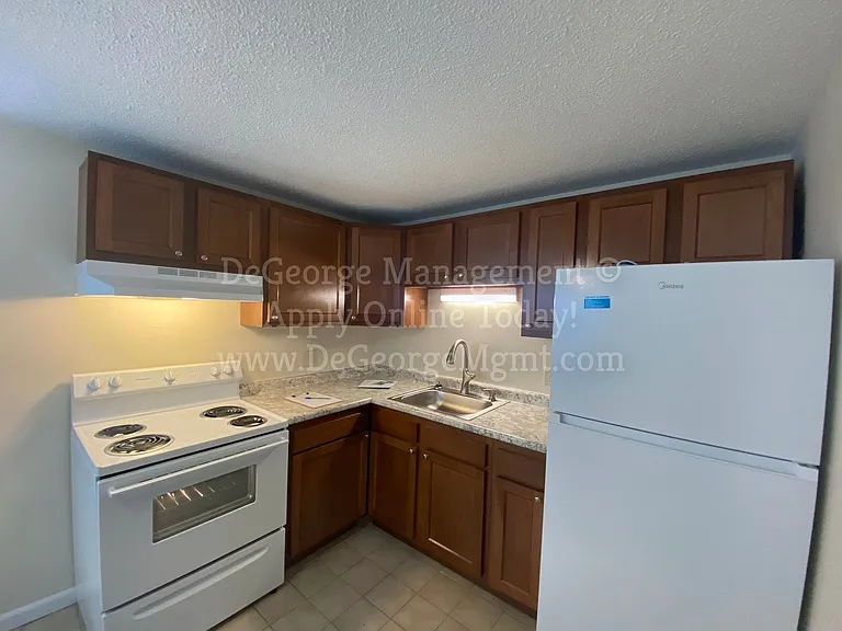 Walworth Garden Apartments — Photo 23