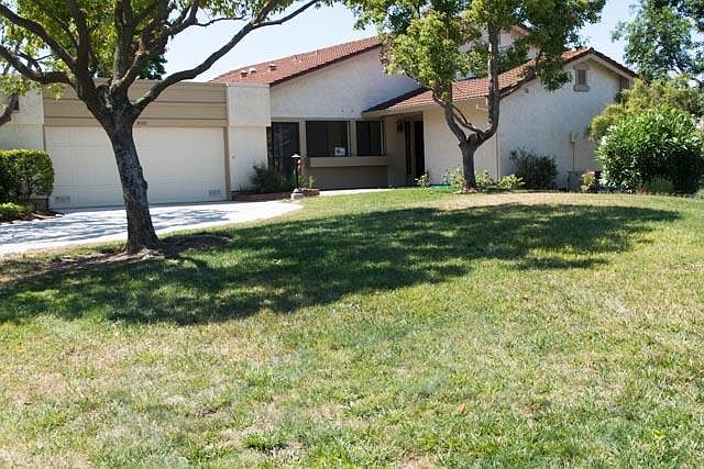 1st image of 8400 Chenin Blanc Ln