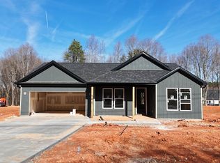 540 Dillon St, Chesnee, SC 29323