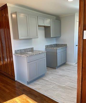 5th image of 13 Sullivan Pl