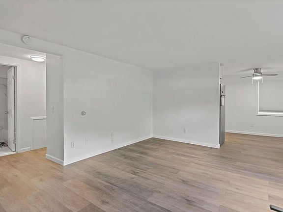 5th image of 2667 W Ridge Rd #2