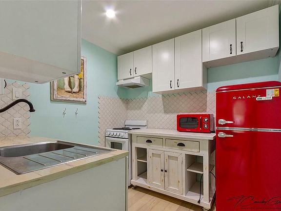 5th image of 5216 Arboles Dr APT 13