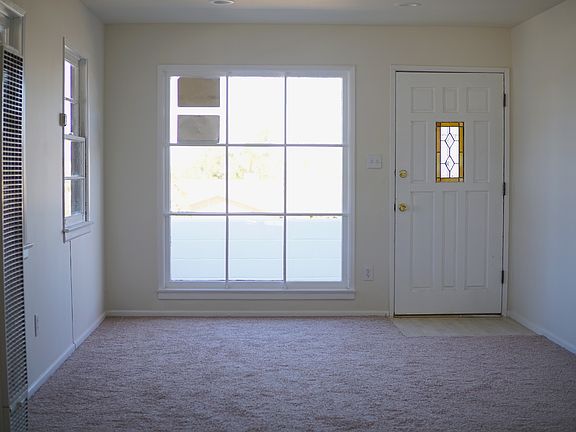 5th image of 72319 El Paseo Dr