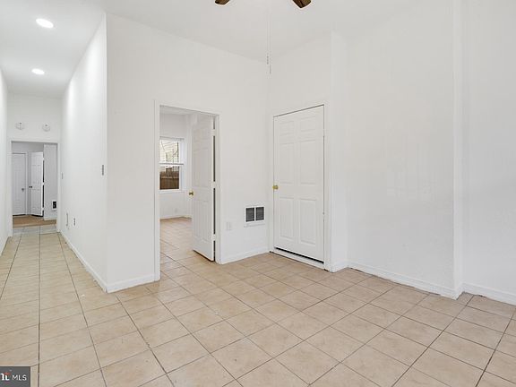 2nd image of 1806 E Huntingdon St #1