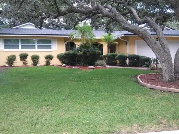 14525 Maplewood Dr, Largo, FL 33774