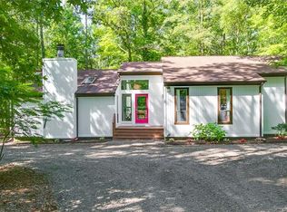 8631 Redbridge Rd, North Chesterfield, VA 23236