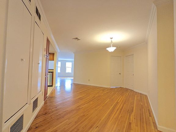 3rd image of 1001 Clinton St APT 5C