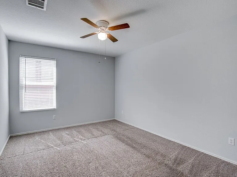 3352 Lauren Nicole Ln — Photo 16