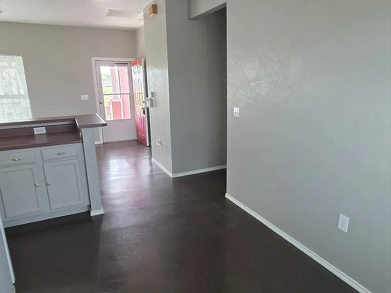 602 Chihuahua St — Photo 3