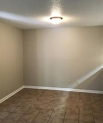 4th image of 815 Fremaux Ave APT 1B
