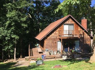 68 Chestnut Rd, Elkview, WV 25071