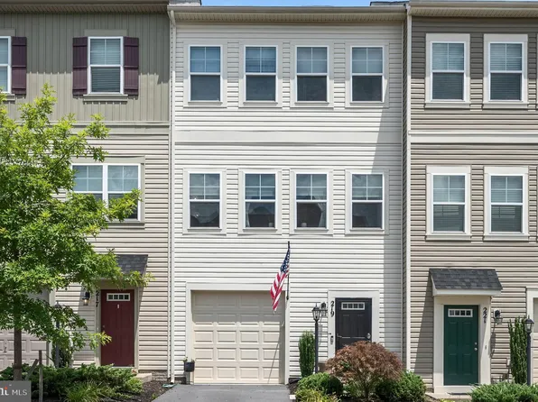 219 Patchwork Dr, Stephenson, VA 22656